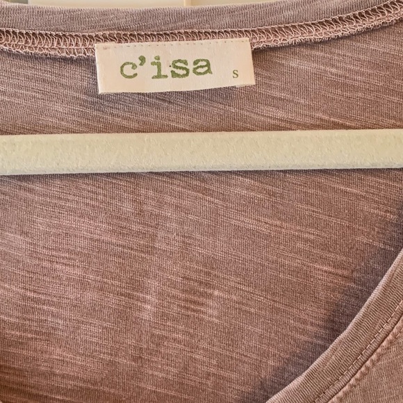 Adorable Flowy T-Shirt - Picture 2 of 2